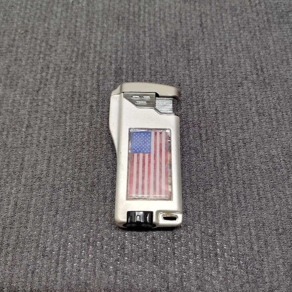 Vintage American Flag Windproof Butane Lighter Metal Patriotic Collectible